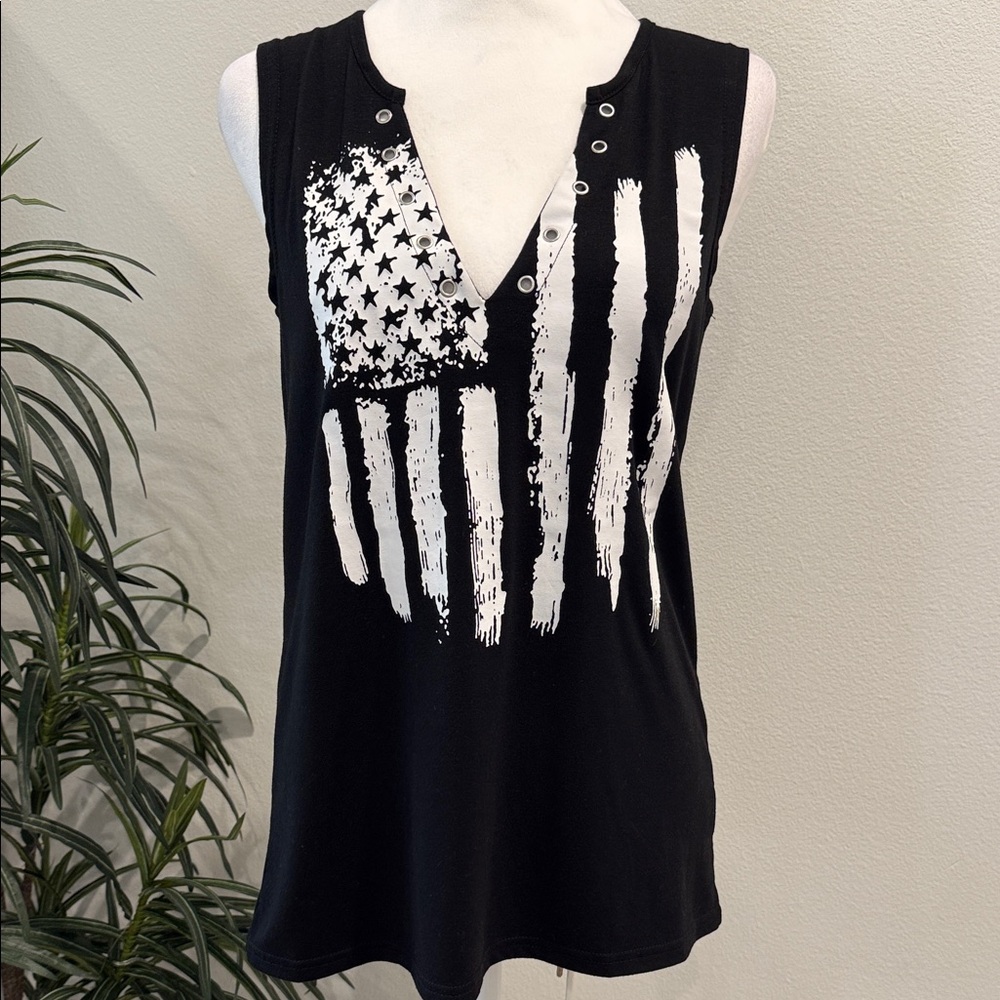 Women’s Black and White Distressed Vertical Flag Sleeveless Top V-Neck Top
